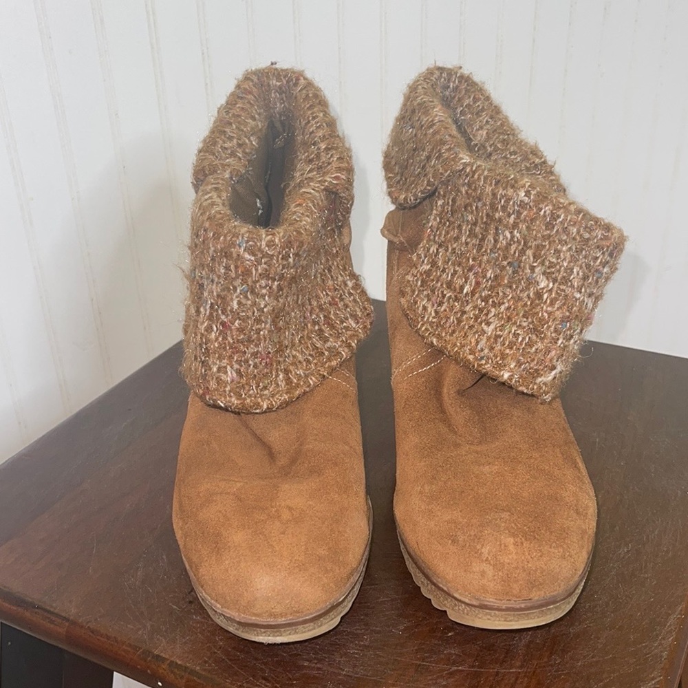 Bjorndal Lily Brown Soft Suede Slip On Ankle Boots size 9